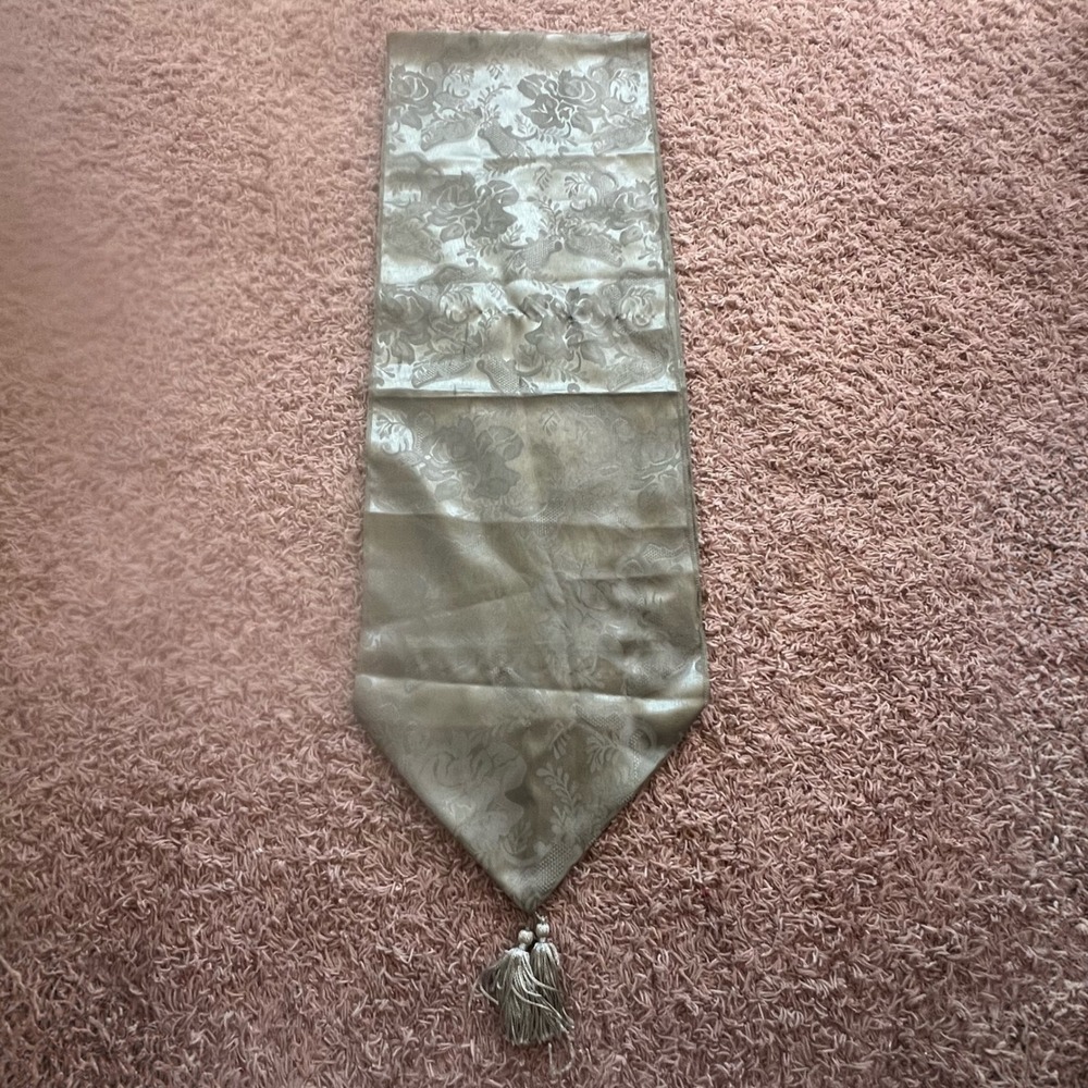 Better Home Sage Green Damask Floral Table Runner with Tassel 12x72 Jacquard